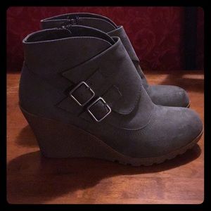 Metaphor Ankle Boots.